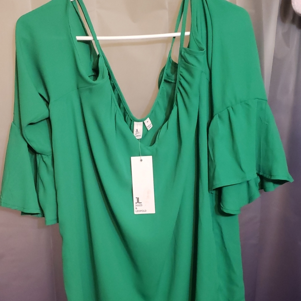 Green Blous